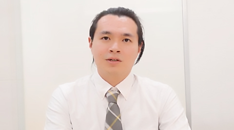 栗原 崇實先生のインタビューの様子