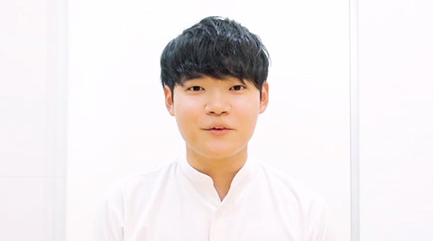 上田 将暢先生のインタビューの様子